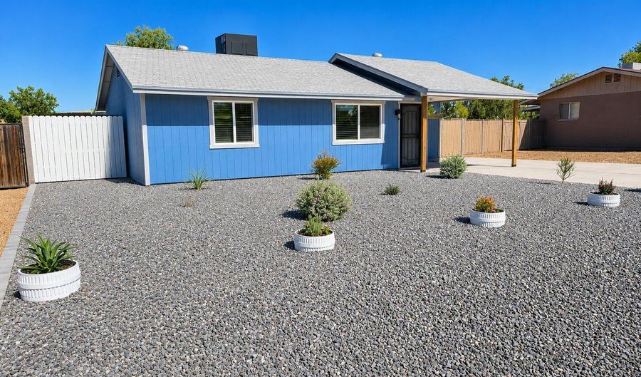 1940 S COCONINO Dr, Apache Junction, AZ 85120 - 3 Beds, 2 Bath