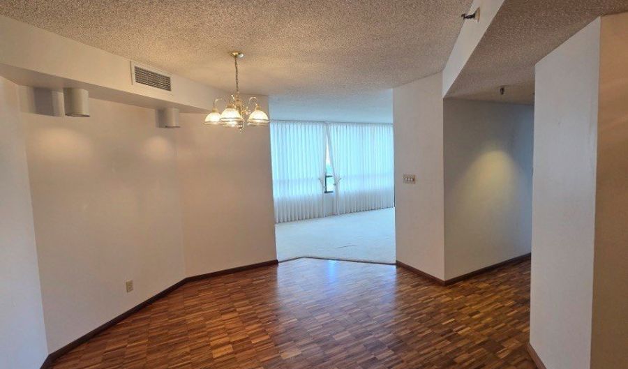 1525 Wilder Ave 701, Honolulu, HI 96822 - 1 Beds, 1 Bath