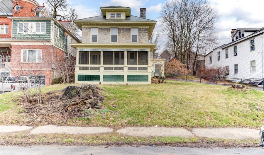 121 Guy Park Ave, Amsterdam, NY 12010 - 5 Beds, 3 Bath