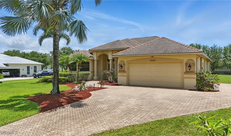 15560 Old Olga Rd, Alva, FL 33920 - 3 Beds, 2 Bath