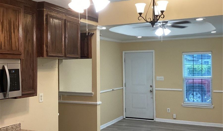 201 E 9th St No, Alice, TX 78332 - 2 Beds, 1 Bath