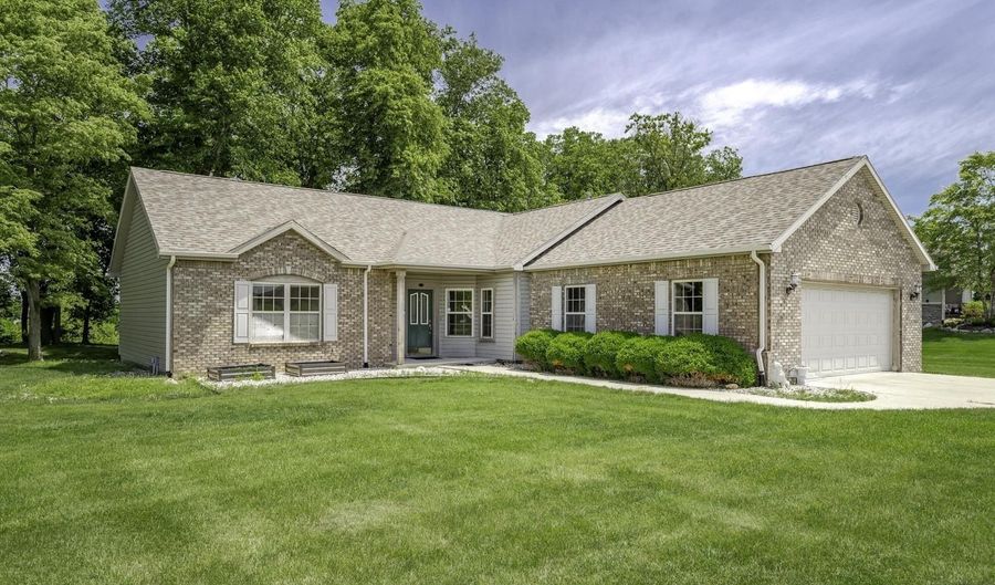 1215 E Creekview Dr, Battle Ground, IN 47920 - 3 Beds, 2 Bath