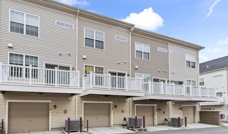 7118 ROWLOCK Aly, Beltsville, MD 20705 - 3 Beds, 4 Bath