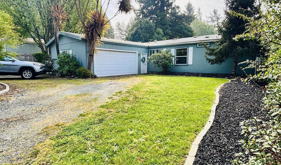 98190 GAVIN Ln, Brookings, OR 97415 - 3 Beds, 2 Bath