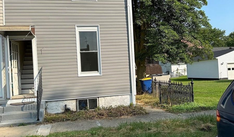 309 WASHINGTON St, Delaware City, DE 19706 - 2 Beds, 1 Bath