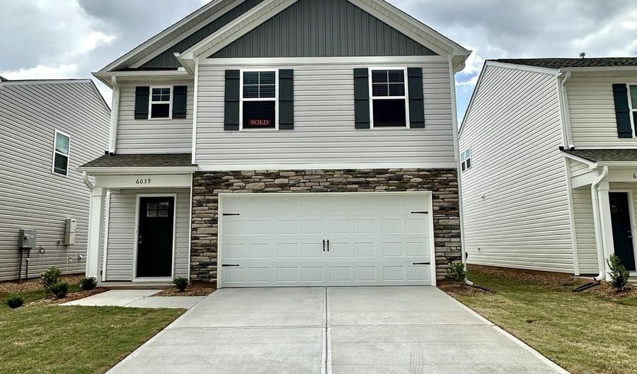 6039 Willutuck Dr, Boiling Springs, SC 29316 - 3 Beds, 3 Bath