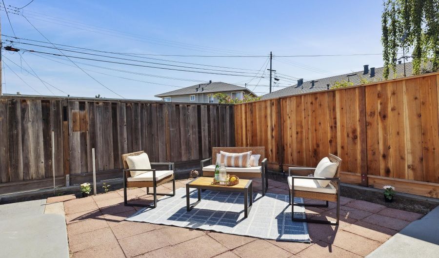 108 Cypress St D, Alameda, CA 94501 - 2 Beds, 1 Bath
