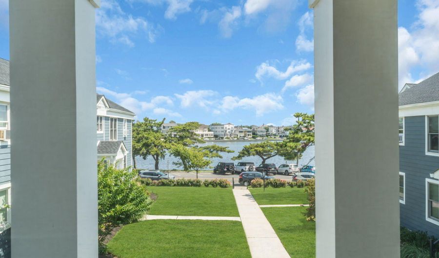 302 Deal Lake Dr 19, Asbury Park, NJ 07712 - 1 Beds, 1 Bath