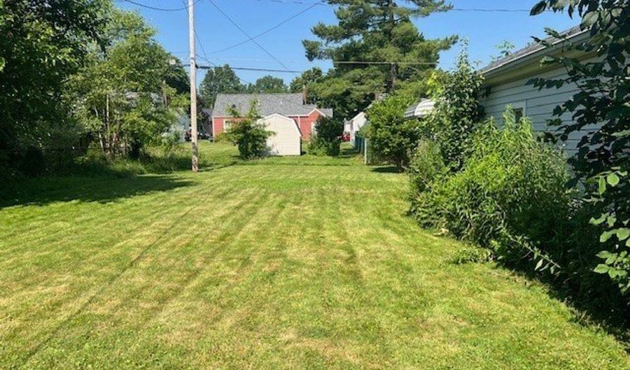 2467 S Seneca Ave, Alliance, OH 44601 - 2 Beds, 1 Bath