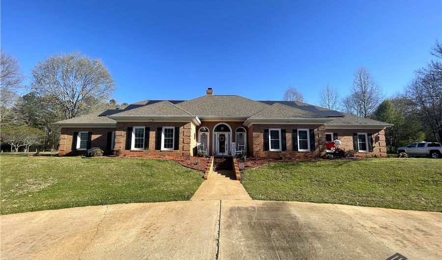 469 Millstone Cir, Athens, GA 30605 - 5 Beds, 4 Bath