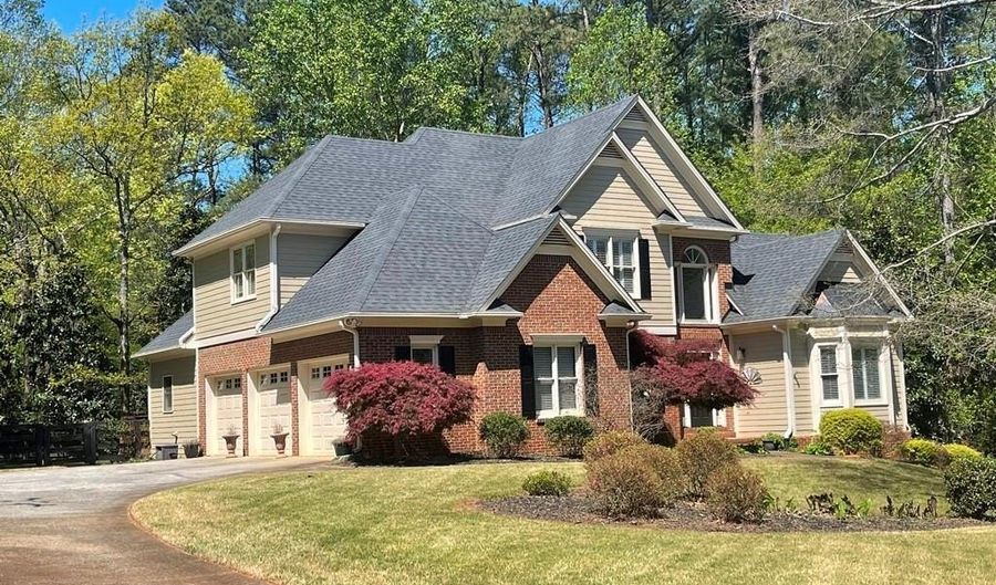 510 Stonebrook Farms Dr, Alpharetta, GA 30004 - 4 Beds, 5 Bath