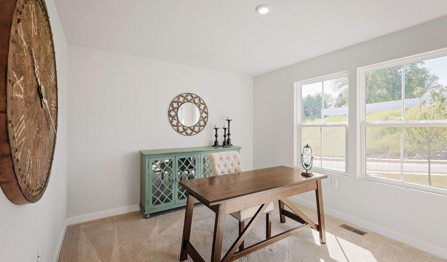 44 GUNNISON Dr, Barboursville, VA 22923 - 4 Beds, 3 Bath