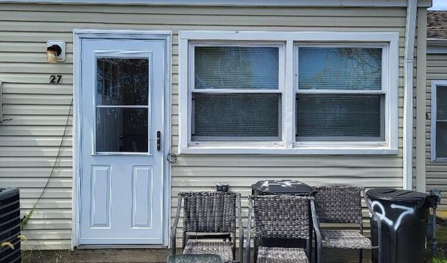 27 MEDITERRANEAN Ct, Barnegat, NJ 08005 - 2 Beds, 2 Bath