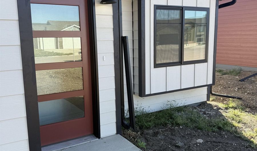 652 Eagle Ct, Box Elder, SD 57719 - 3 Beds, 2 Bath