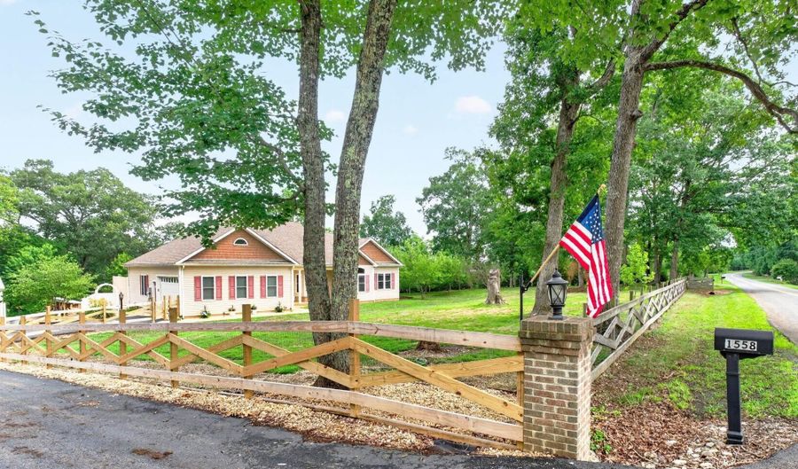 1558 RIDGEWAY Dr, Barboursville, VA 22923 - 4 Beds, 3 Bath