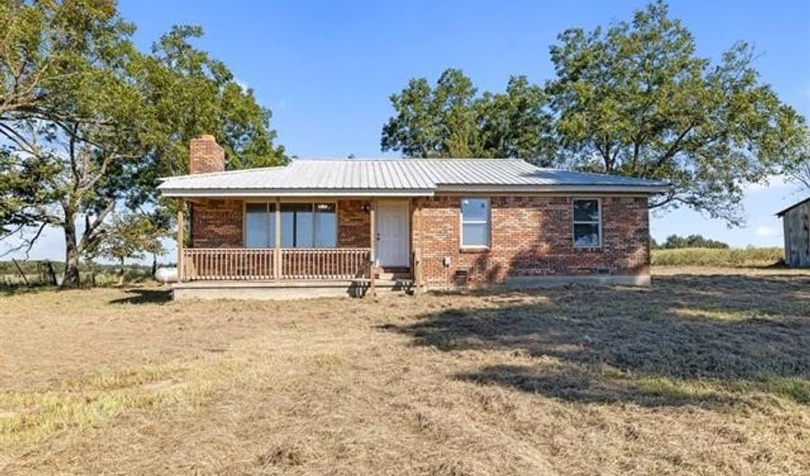 8405 E Nightingale Rd, Atoka, OK 74525 - 3 Beds, 1 Bath