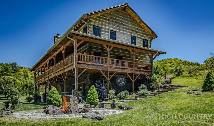 262 Red Tailed Hawk Rd, Banner Elk, NC 28604 - 3 Beds, 3 Bath