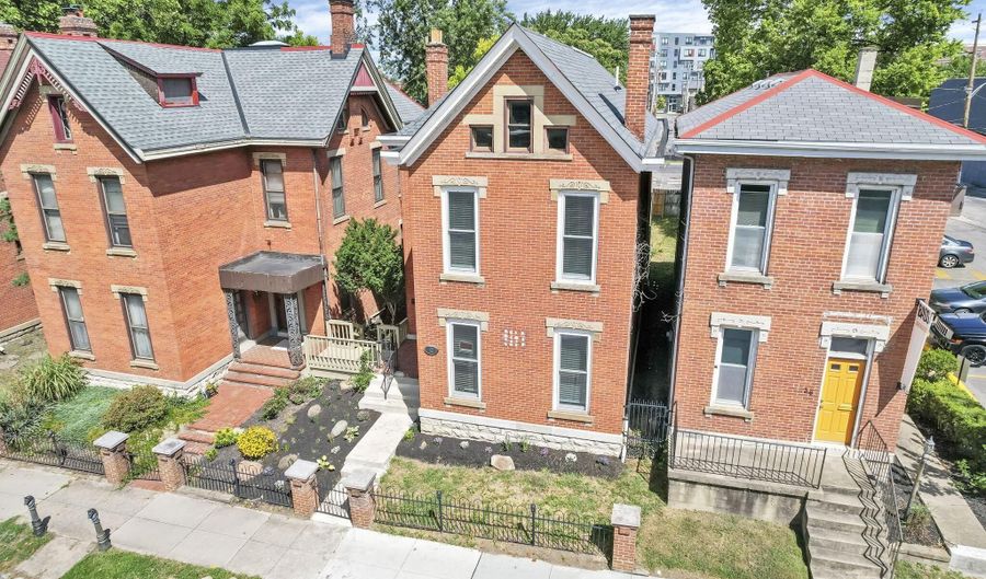 42 King Ave, Columbus, OH 43201 - 3 Beds, 2 Bath
