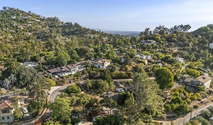 10013 Pandora Dr, La Mesa, CA 91941 - 4 Beds, 3 Bath