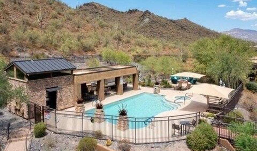 36600 N CAVE CREEK Rd C20, Cave Creek, AZ 85331 - 2 Beds, 2 Bath