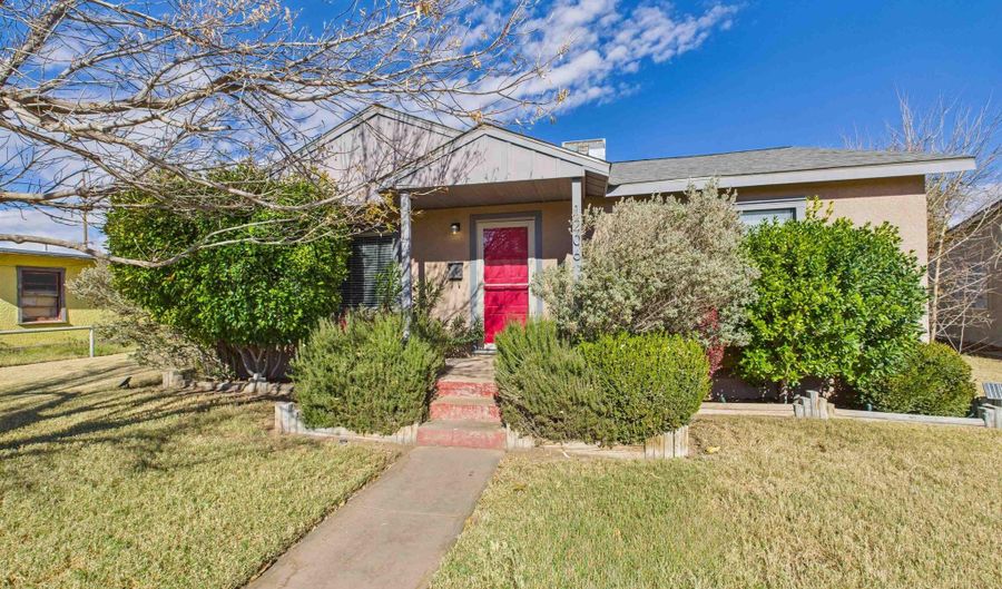 1206 W Centre Ave, Artesia, NM 88210 - 2 Beds, 1 Bath