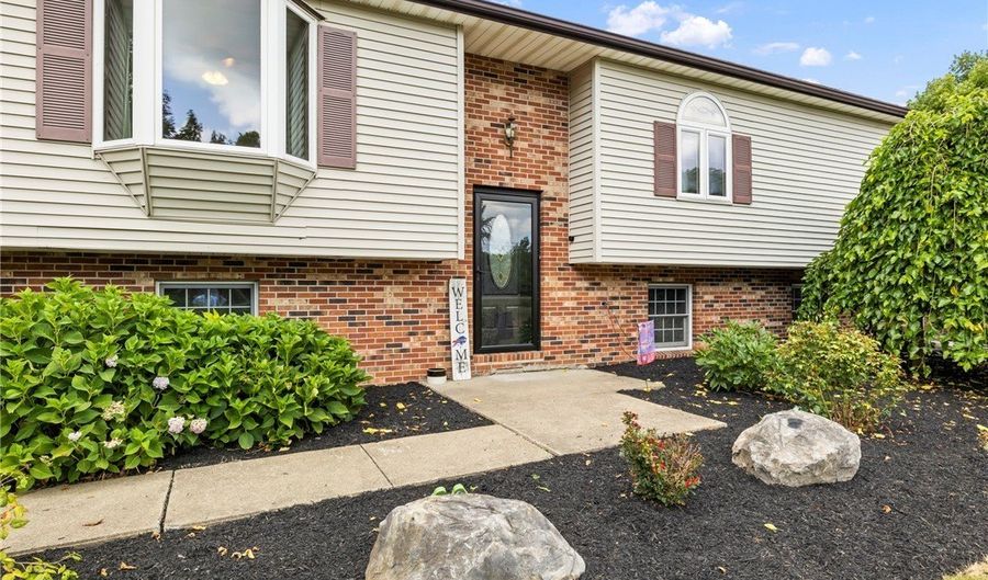 3163 Stannard Rd, Alexander, NY 14005 - 3 Beds, 2 Bath