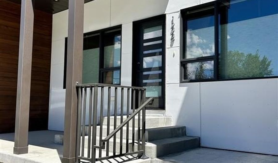 1228 12th St, Cody, WY 82414 - 4 Beds, 4 Bath