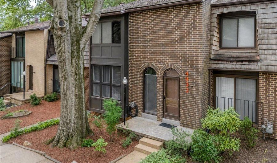 4932 SAUQUOIT Ln, Annandale, VA 22003 - 3 Beds, 4 Bath