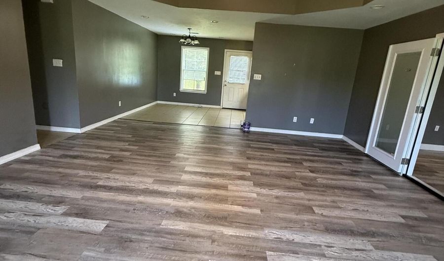 1359 Gloria Trl NE, Brookhaven, MS 39601 - 4 Beds, 3 Bath