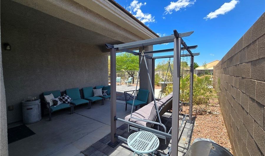 2774 Alnwick Ct, Henderson, NV 89044 - 3 Beds, 2 Bath