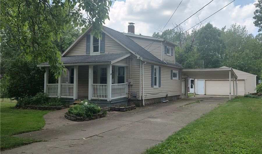 360 Taylor St, Amherst, OH 44001 - 2 Beds, 2 Bath