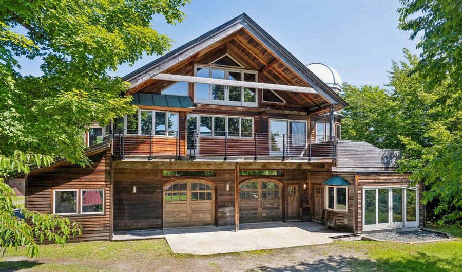 817 Gulf Rd, Barnard, VT 05031 - 6 Beds, 6 Bath