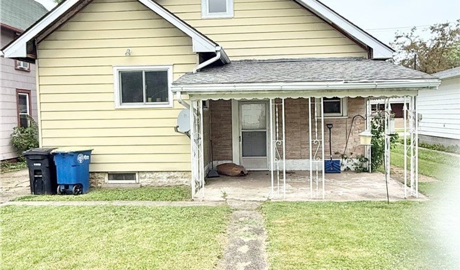 920 E 15th St, Ashtabula, OH 44004 - 2 Beds, 1 Bath
