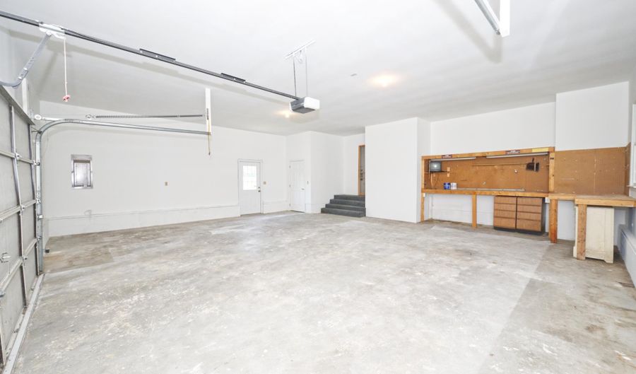 806 LYNNBURY WOODS, Dover, DE 19901 - 3 Beds, 2 Bath