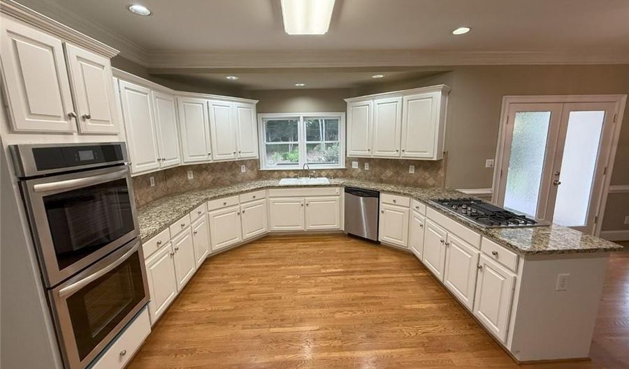 715 Apsley Way, Alpharetta, GA 30022 - 5 Beds, 5 Bath
