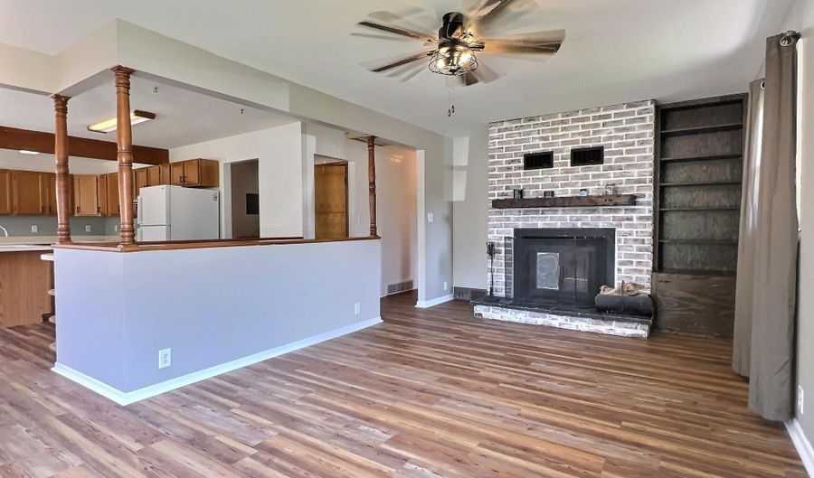 1111 Kingsbury St, Belle Fourche, SD 57717 - 5 Beds, 3 Bath