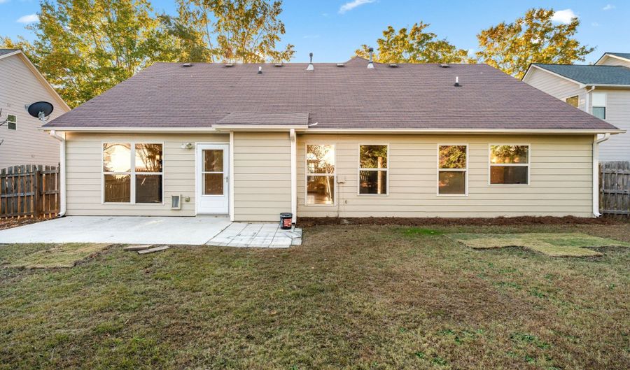 723 York View Dr, Auburn, GA 30011 - 4 Beds, 3 Bath