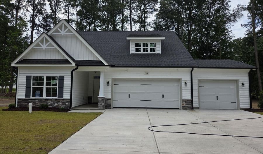 964 Rialto Ln, Ayden, NC 28513 - 4 Beds, 3 Bath