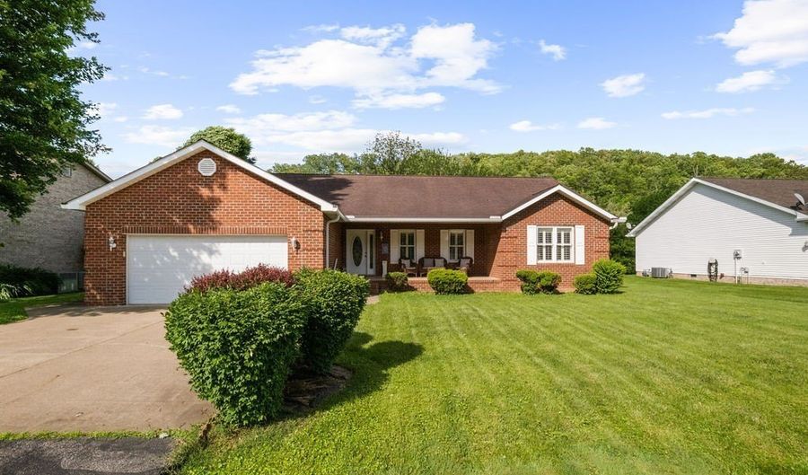 108 Lock Ln, Alum Creek, WV 25003 - 3 Beds, 2 Bath