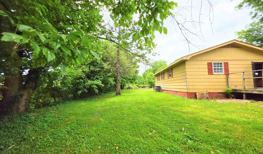 46 Waterson Ln, Barbourville, KY 40906 - 2 Beds, 1 Bath
