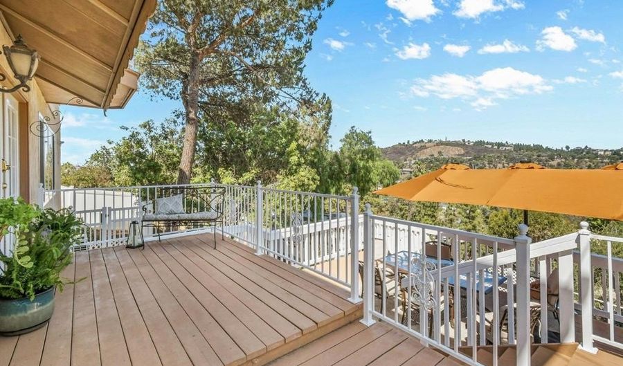 8659 GOLF Dr, Spring Valley, CA 91977 - 3 Beds, 2 Bath