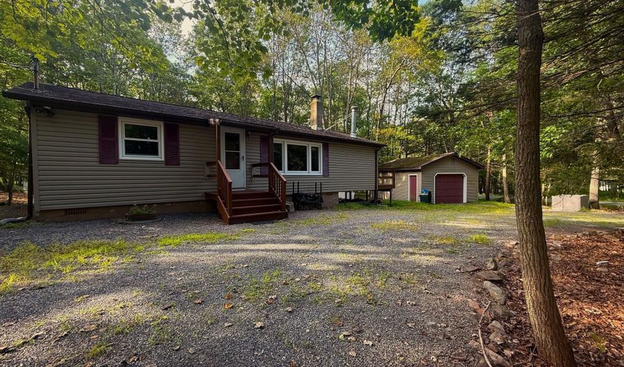 32 Basswood Ct, Albrightsville, PA 18210 - 3 Beds, 2 Bath