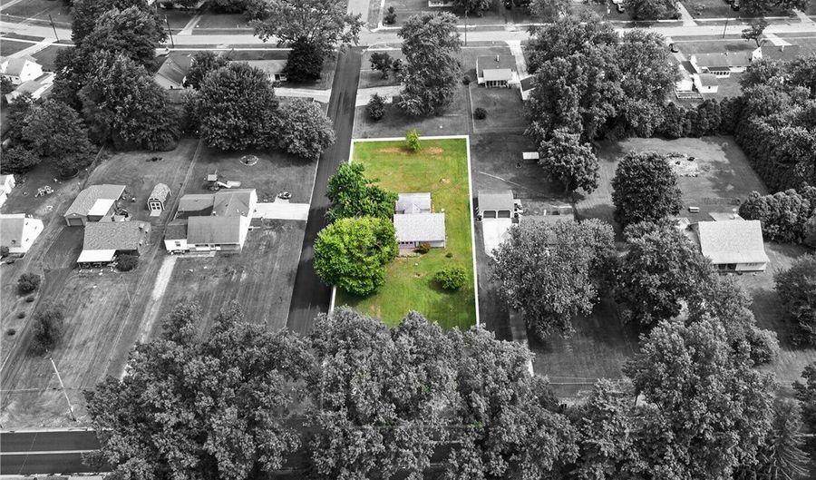 4174 Burkey Rd, Austintown, OH 44515 - 4 Beds, 2 Bath