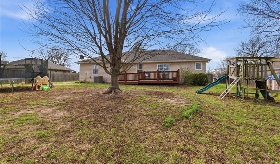 305 S Truman Rd, Archie, MO 64725 - 3 Beds, 2 Bath