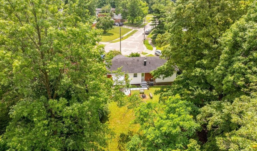 1597 Blueorchard Dr, Anderson Twp., OH 45230 - 3 Beds, 3 Bath