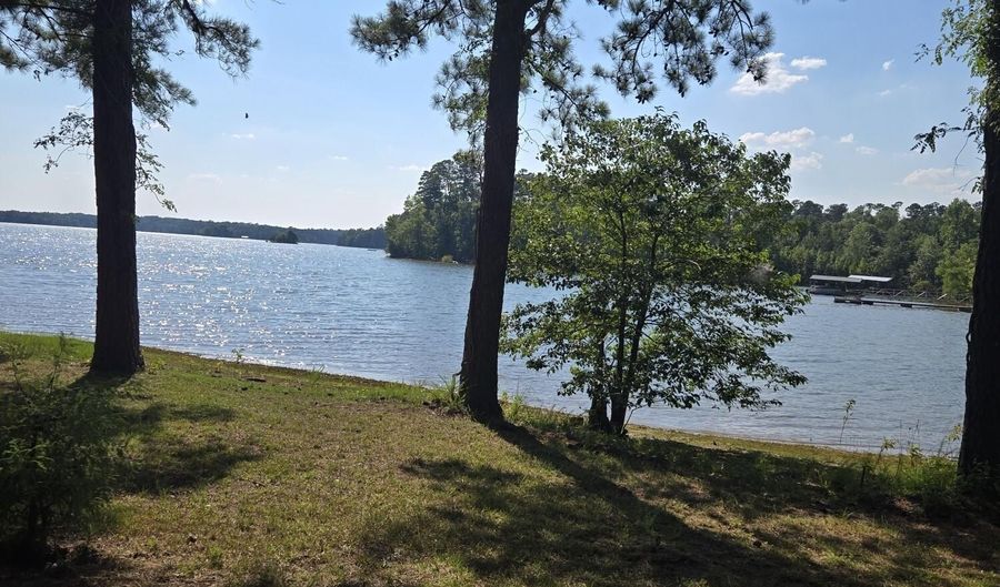 1179 Comanche Cir, Lincolnton, GA 30817 - 4 Beds, 2 Bath