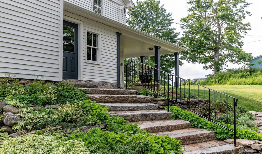 83 Thomson Rd, Bethlehem, CT 06751 - 5 Beds, 4 Bath