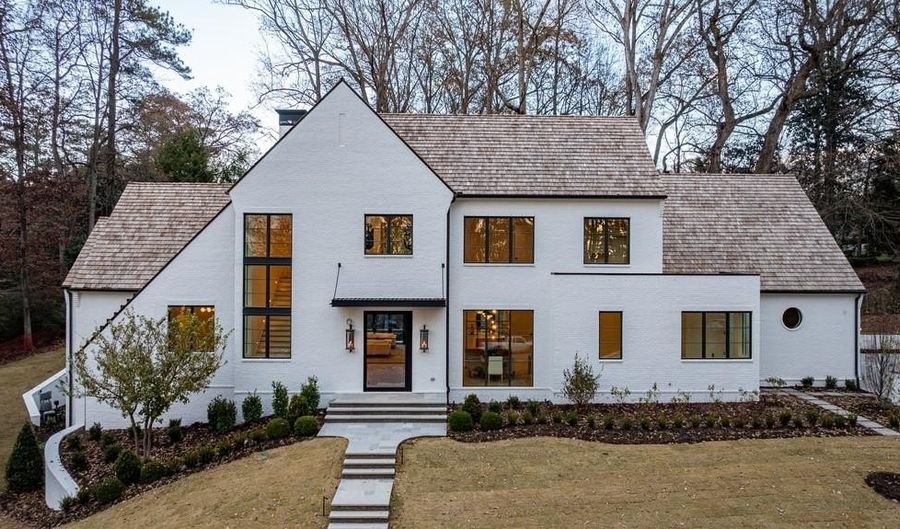 2983 Habersham Ct NW, Atlanta, GA 30305 - 6 Beds, 9 Bath