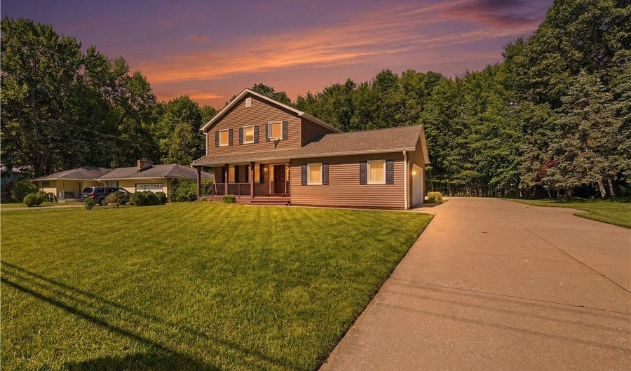 10490 Maryland St, Aurora, OH 44202 - 3 Beds, 3 Bath