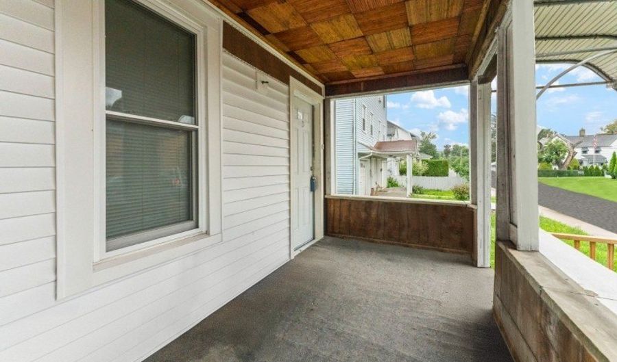 67 Elm St, Andover, NJ 07801 - 4 Beds, 2 Bath